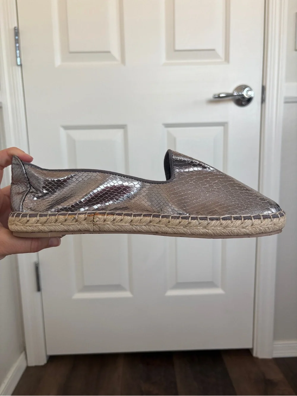 Dolce Vita Metallic Snake Print Embossed Espadrille Shoes NWOT